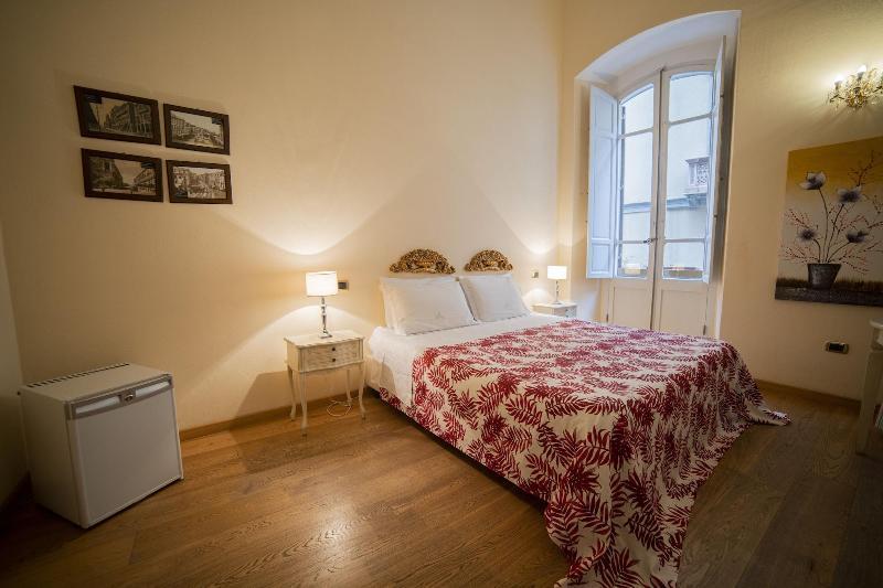 La Ghirlanda B&B Кальяри Экстерьер фото